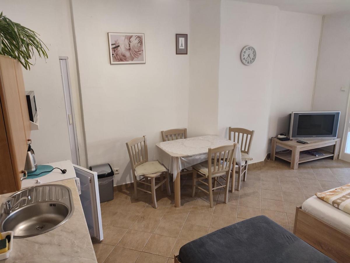 Pension Dana Karaskova Apartamento Kutná Hora Exterior foto