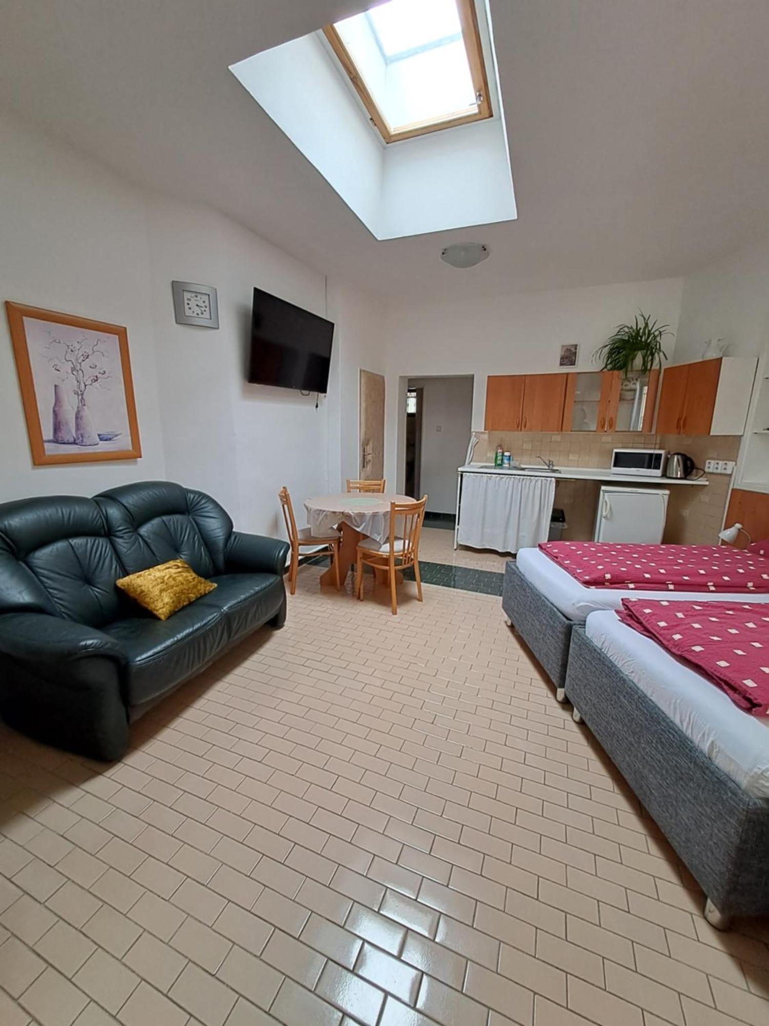 Pension Dana Karaskova Apartamento Kutná Hora Quarto foto