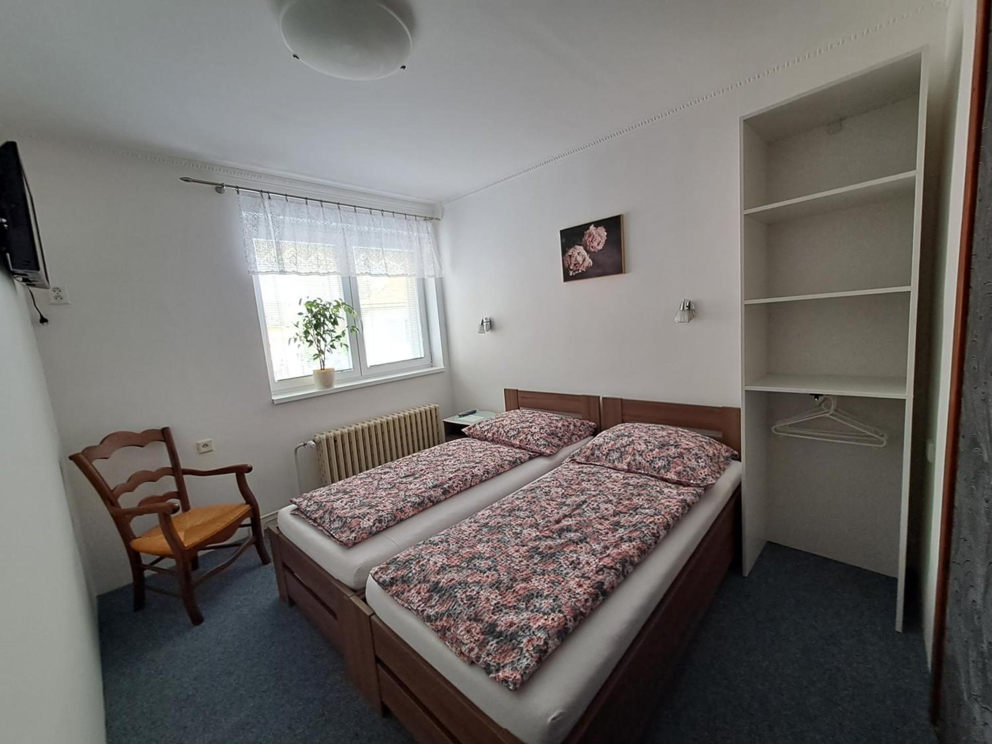 Pension Dana Karaskova Apartamento Kutná Hora Quarto foto